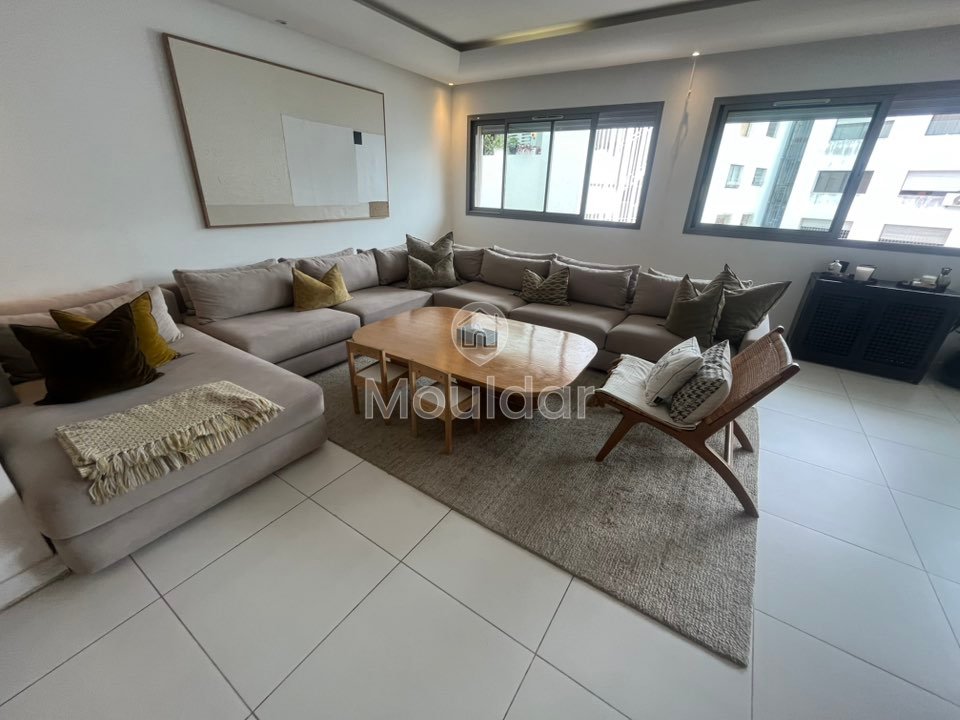 Apartment for Rent: 3 Bedrooms in the Golden Triangle, Casablanca - Photo 2