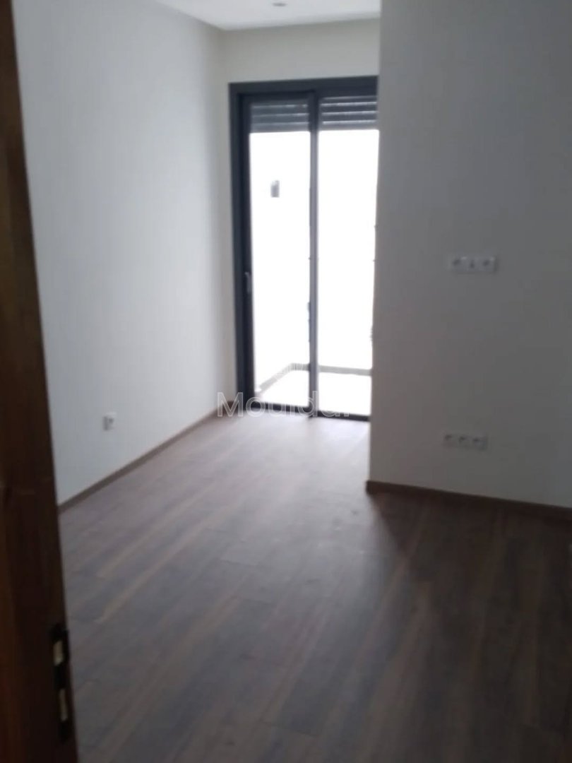 Casablanca'da Kiralık Daire – 95 m², 3 Şık Yatak Odası - Photo 2