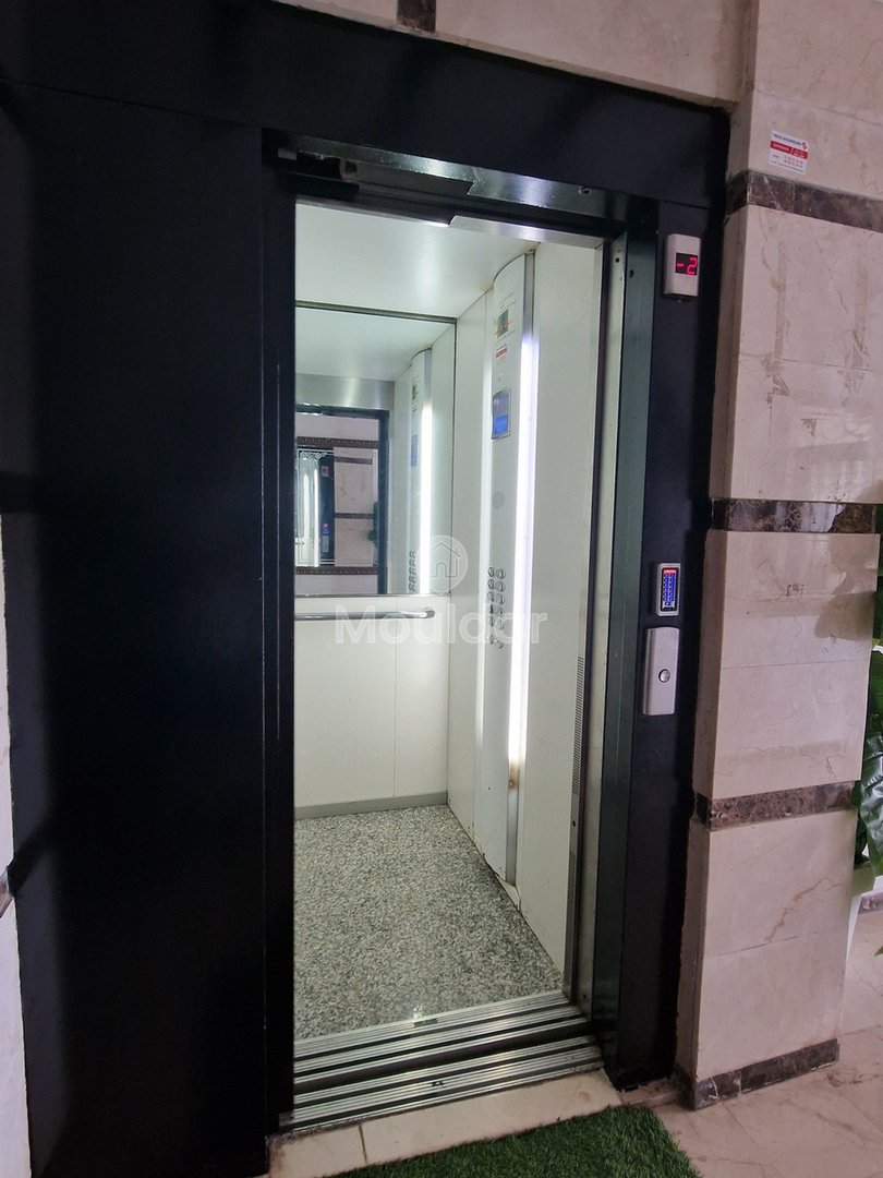 Perfect Escape: 3-Bedroom Apartment in Larache - Photo 13