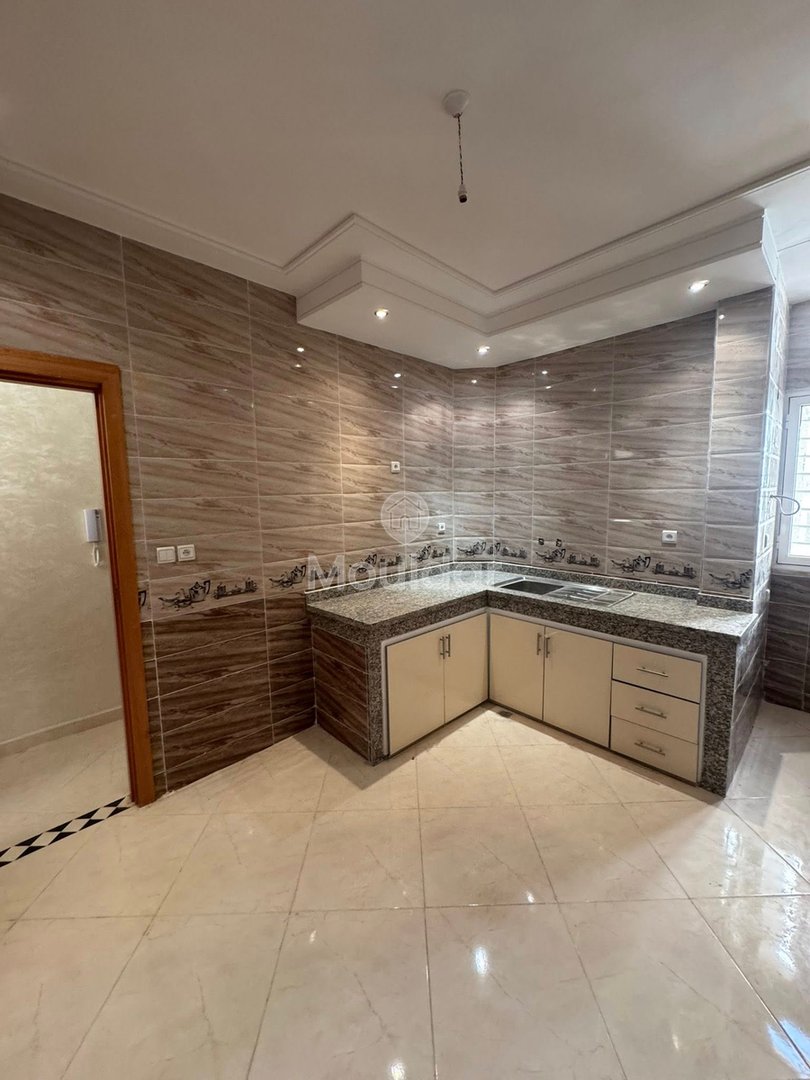 În vânzare: Apartament cu 3 camere în Fez – 101 m² de farmec - Photo 11