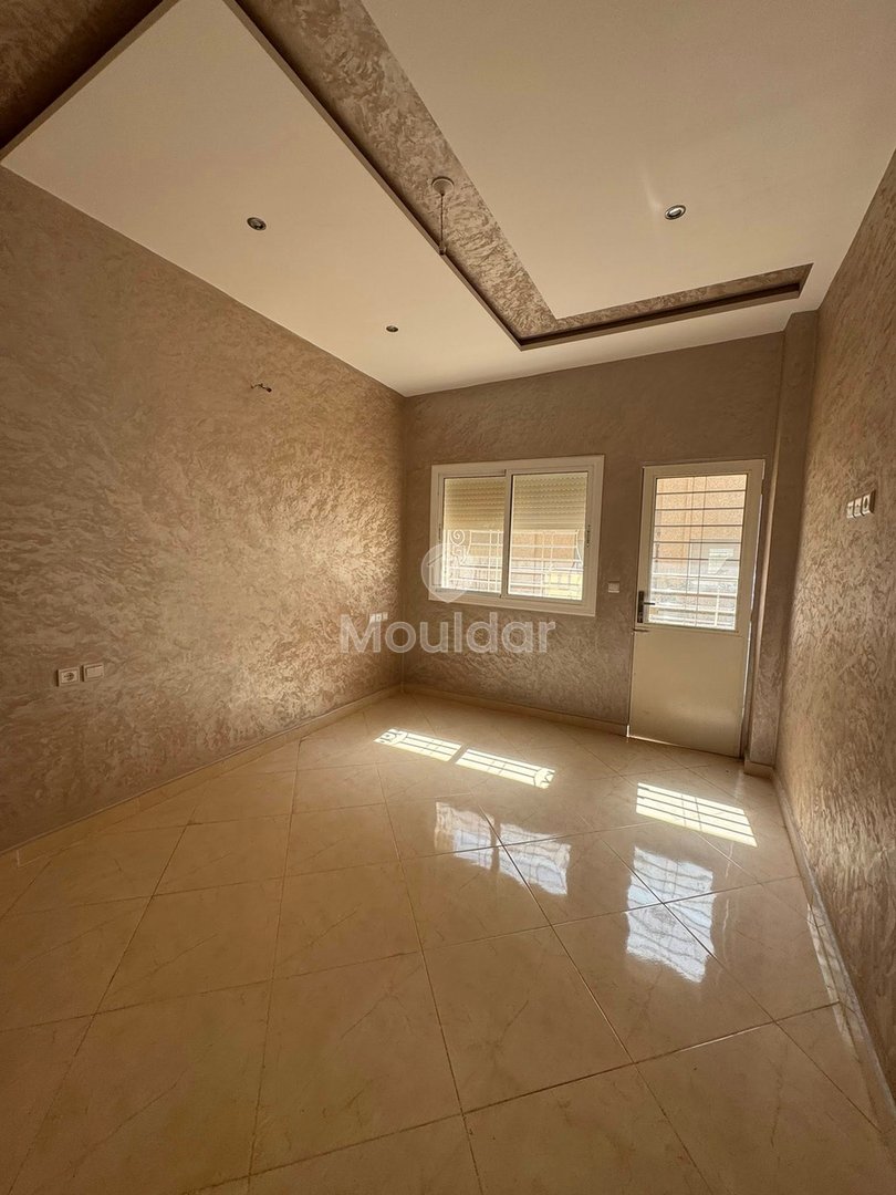 În vânzare: Apartament cu 3 camere în Fez – 101 m² de farmec - Photo 1