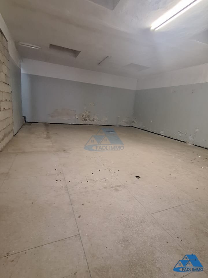SALE OF TWO STORES IN THE OCEAN DISTRICT OF RABAT - Photo 4