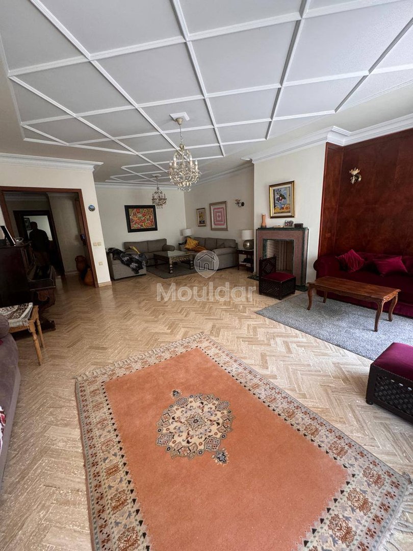 Spacious Apartment for Sale in the Golden Triangle, Casablanca - Photo 2