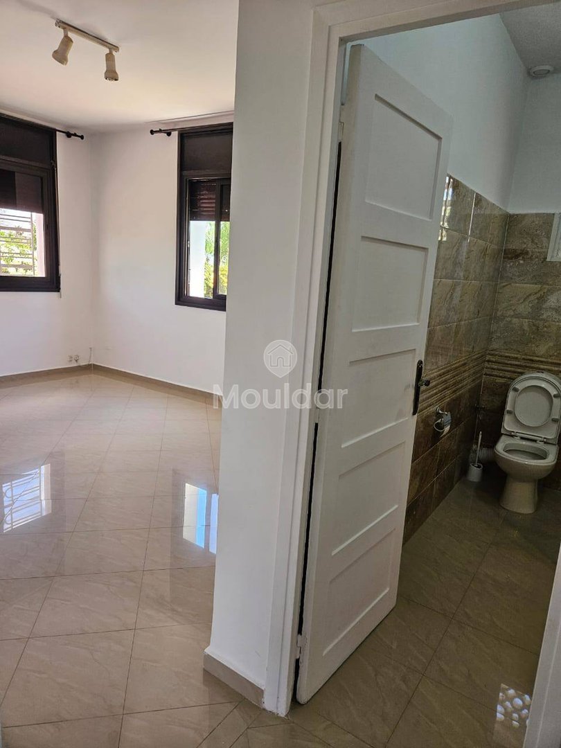 فيلا واسعة للإيجار في الدار البيضاء - واحة، 3 غرف نوم - Photo 8