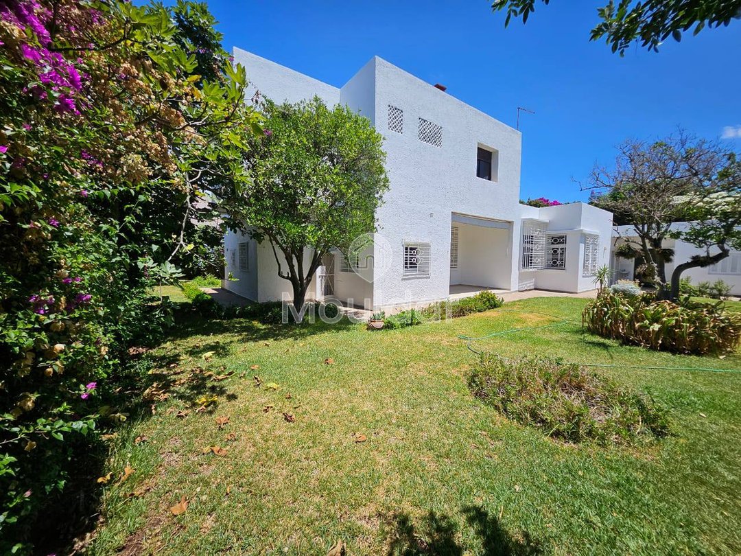 فيلا واسعة للإيجار في الدار البيضاء - واحة، 3 غرف نوم - Photo 1