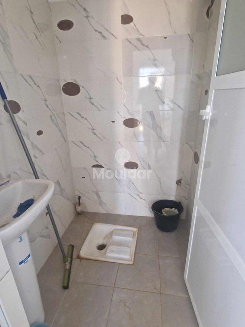 فرصة فريدة: قطعة أرض صناعية بمساحة 2400 متر مربع في القصر الكبير - Photo 31