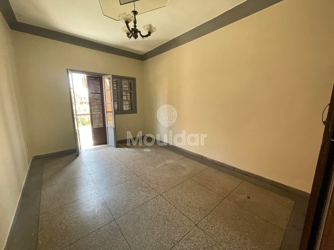 Luminoso Appartamento con 3 camere da letto da affittare a Marrakech - Photo 2