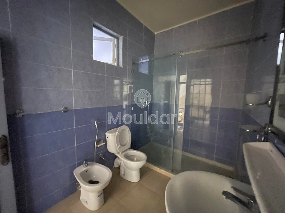 Luminoso Appartamento con 3 camere da letto da affittare a Marrakech - Photo 17