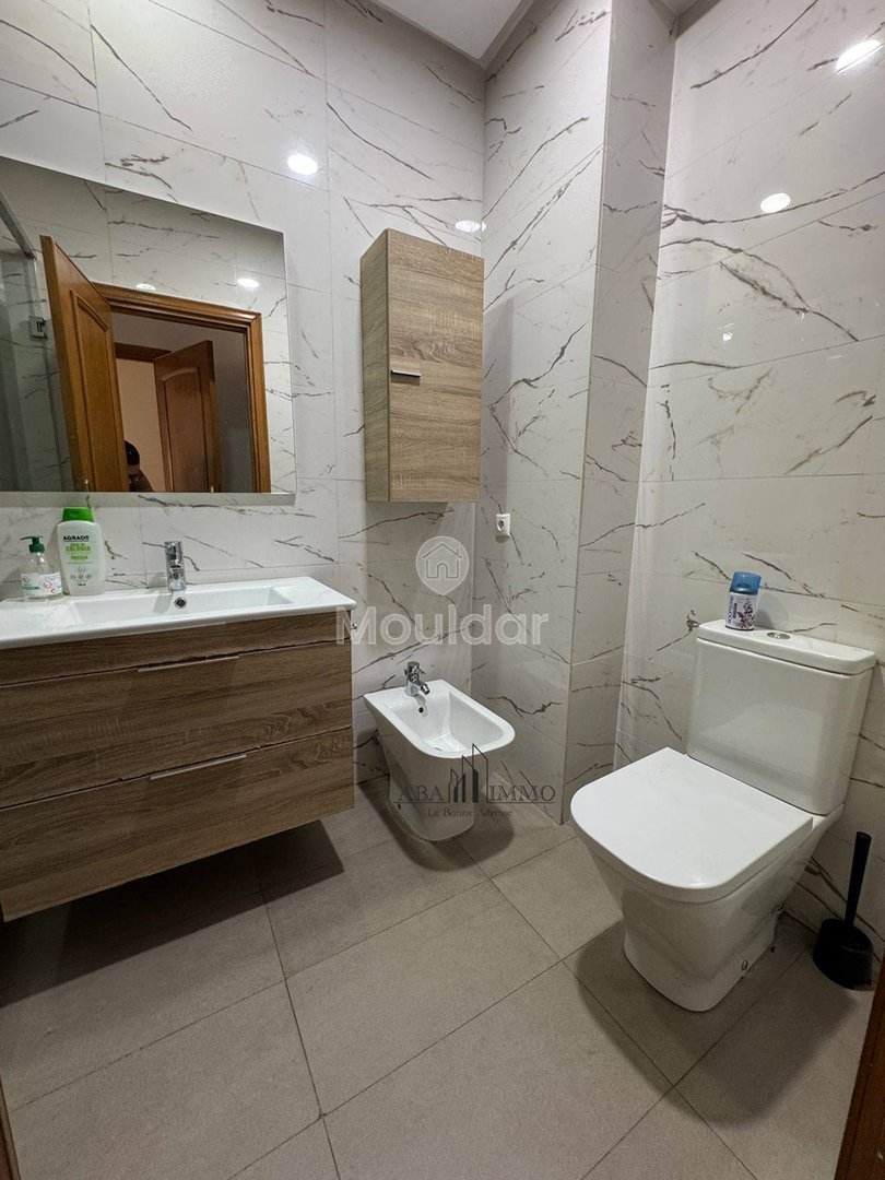 شقة واسعة للإيجار: 3 غرف في الدار البيضاء - Photo 7