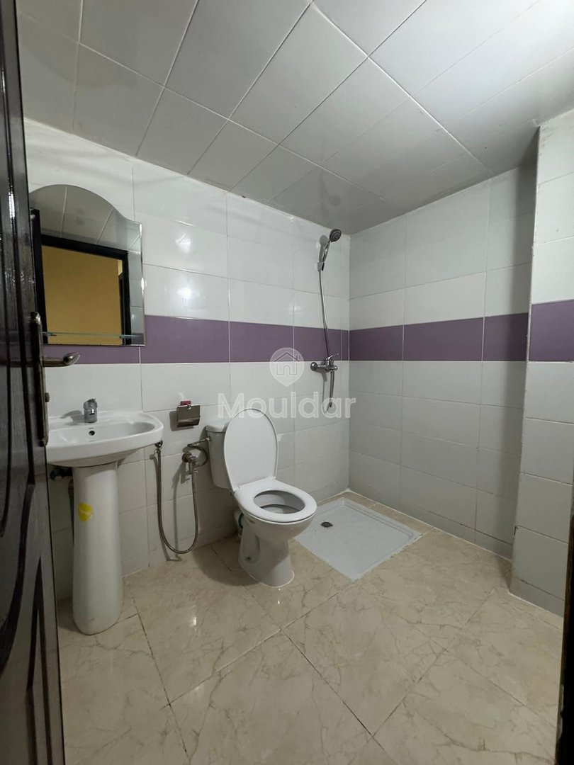 For Sale: Spacious 3-Bedroom Apartment in Fez, 90m² - Photo 14