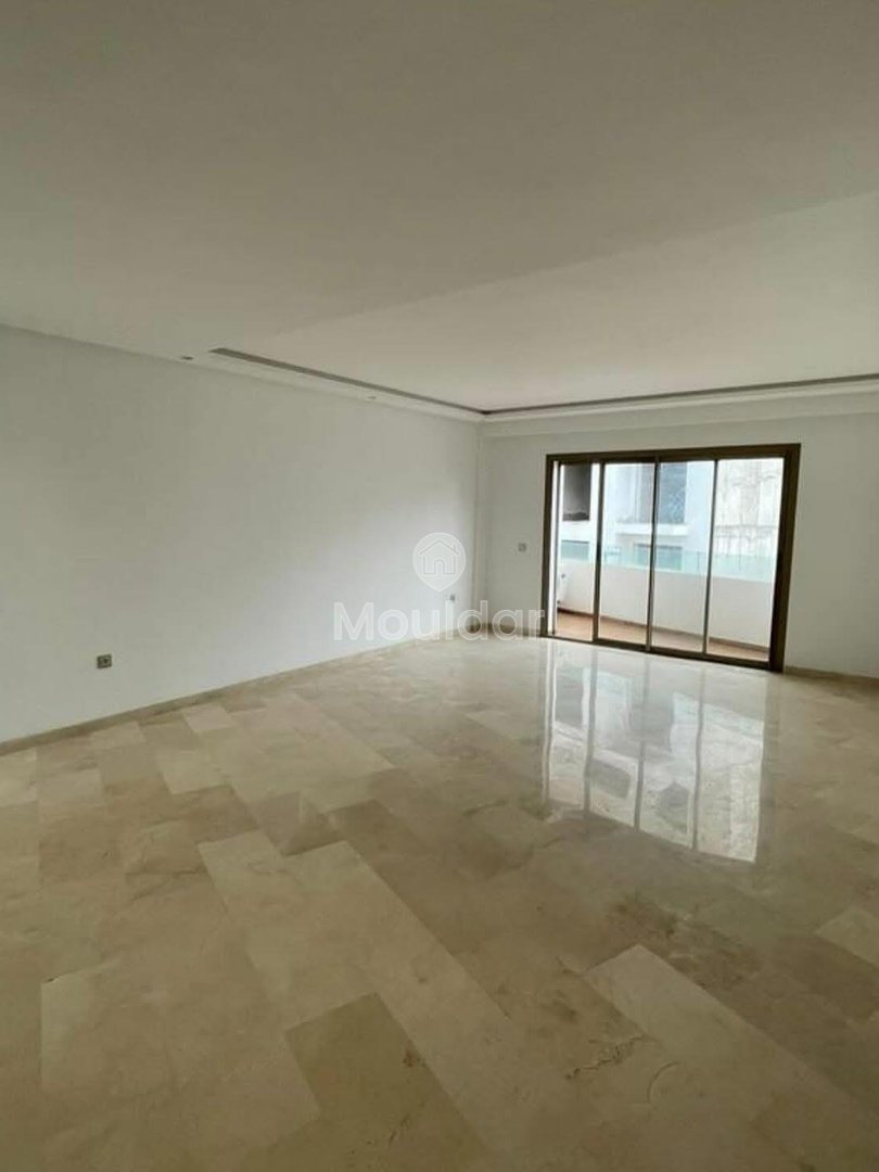 Charmante Wohnung zur Miete in Casablanca – 3 geräumige Zimmer - Photo 2