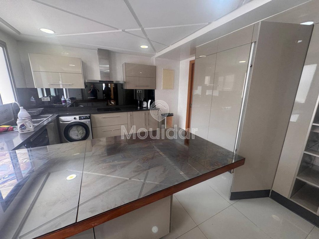 Beautiful 3-Bedroom Apartment for Sale in Racine, Casablanca - Photo 10