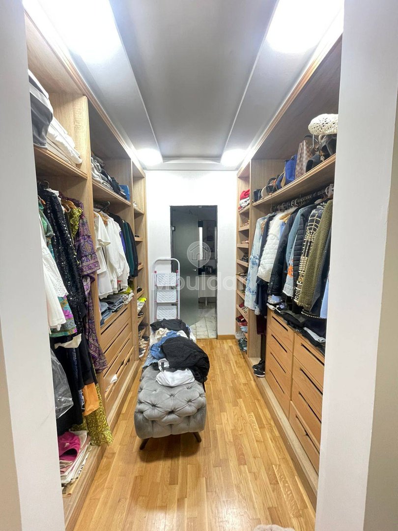 Spacious Apartment for Sale in Casablanca - Racine, 247m² - Photo 8