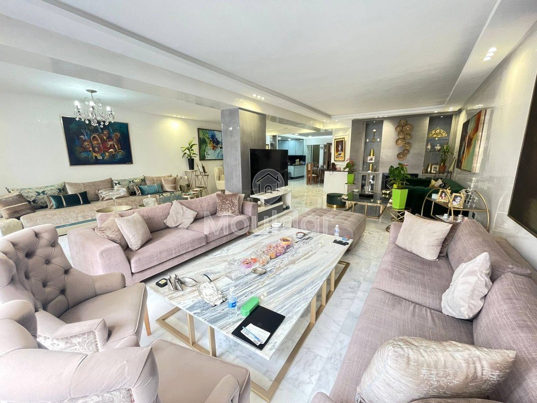 Spacious Apartment for Sale in Casablanca - Racine, 247m² - Photo 1