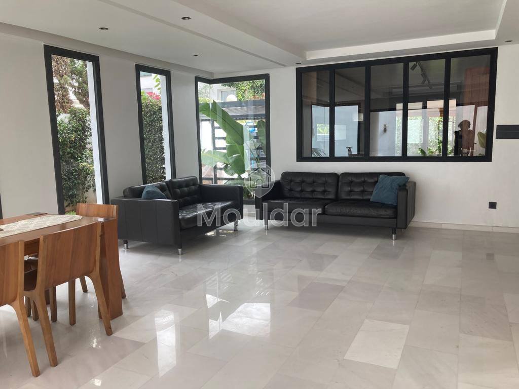 فيلا فاخرة مكونة من 4 غرف للإيجار في الدار البيضاء - Photo 2