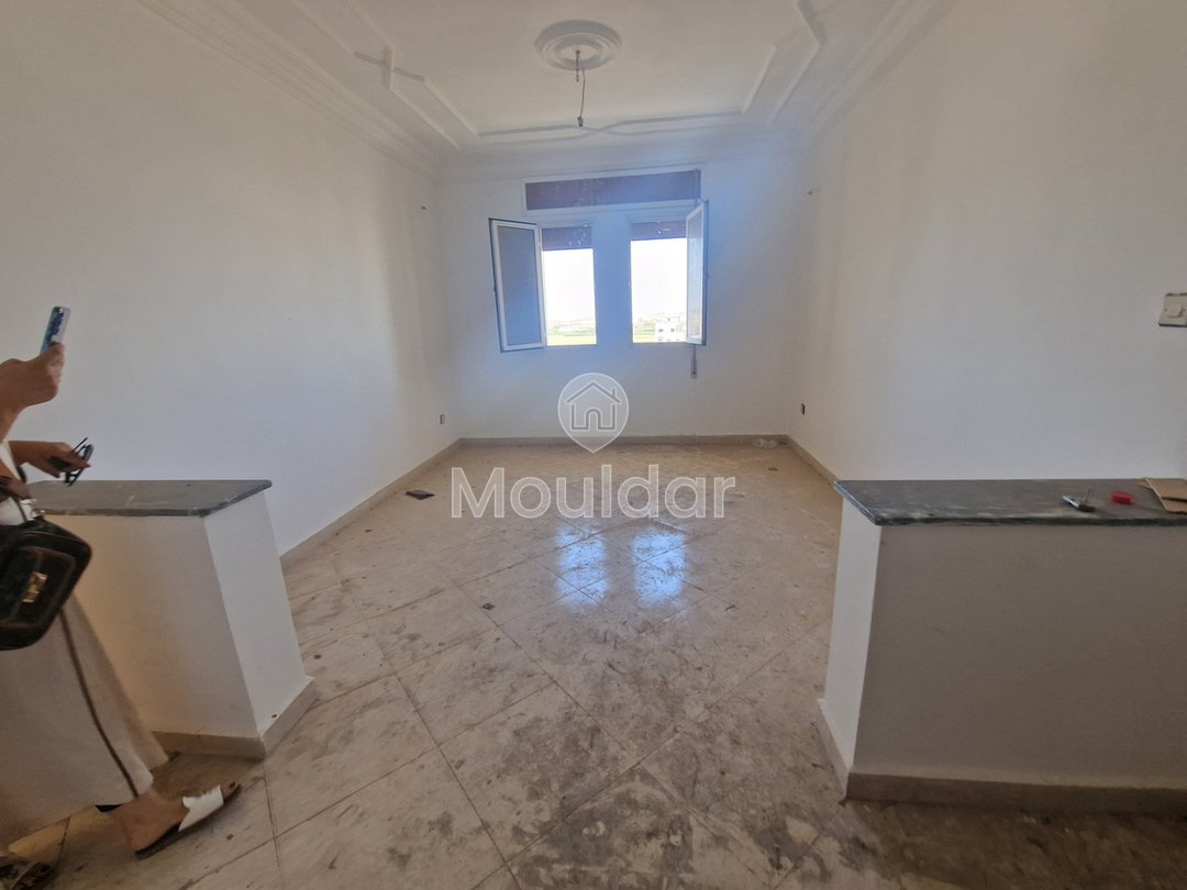 Spacious Apartment for Sale in Ksar el-Kebir - 80m² - Photo 1