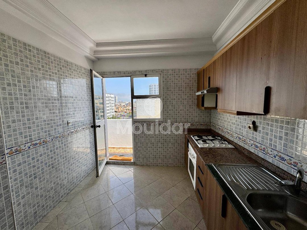 For Sale: Charming 2 Bedroom Apartment in Maarif, Casablanca - Photo 12