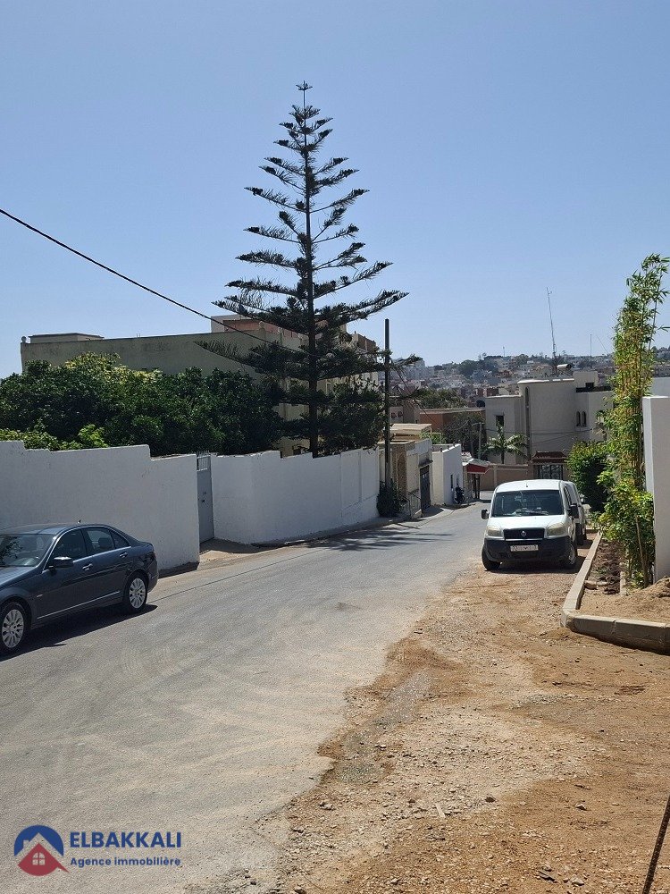 Terrain à Vendre à Tanger: 570m² Idéal pour Villa - Photo 1