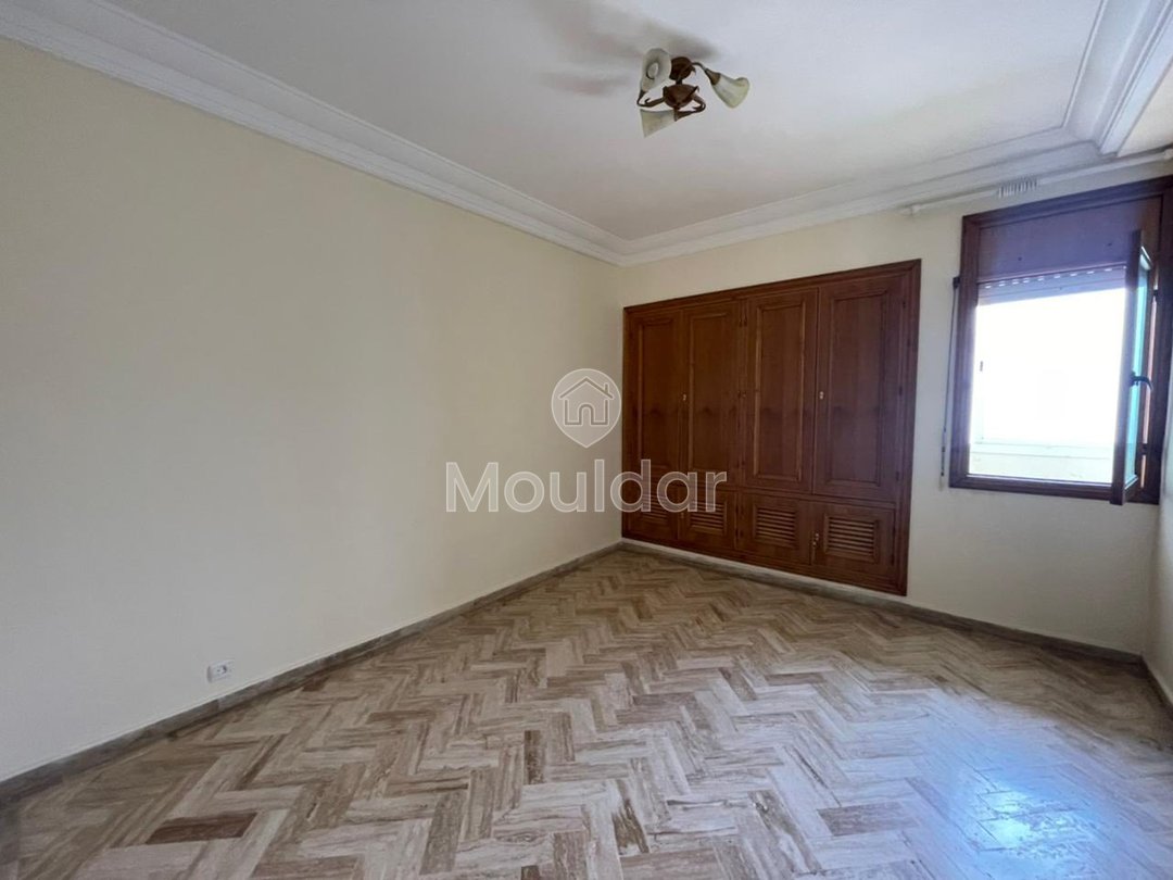 Spacious Apartment for Sale in the Heart of Casablanca! - Photo 1