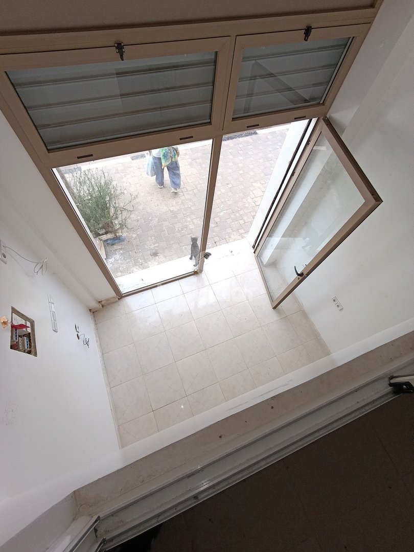 Investi in un immobile commerciale a Bouskoura - 24 m² - Photo 4