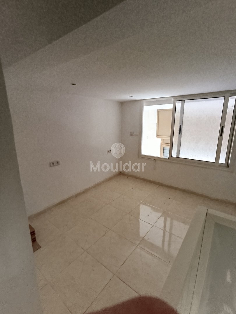 Investi in un immobile commerciale a Bouskoura - 24 m² - Photo 5