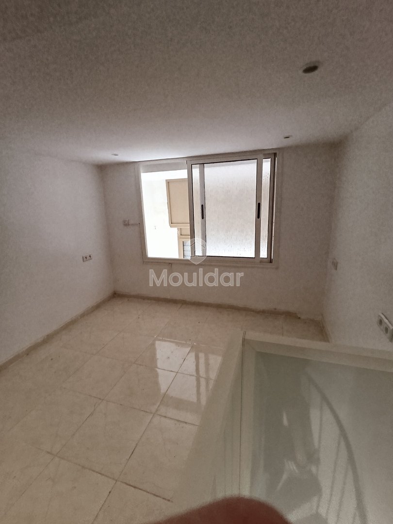 Investi in un immobile commerciale a Bouskoura - 24 m² - Photo 9