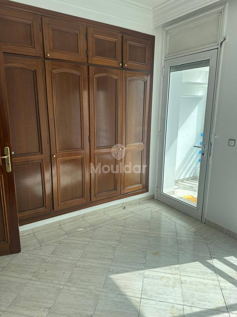 Abdou Chakir
 Apartament do wynajęcia: Elegancja w Triangle d'Or w Casablance - Photo 2