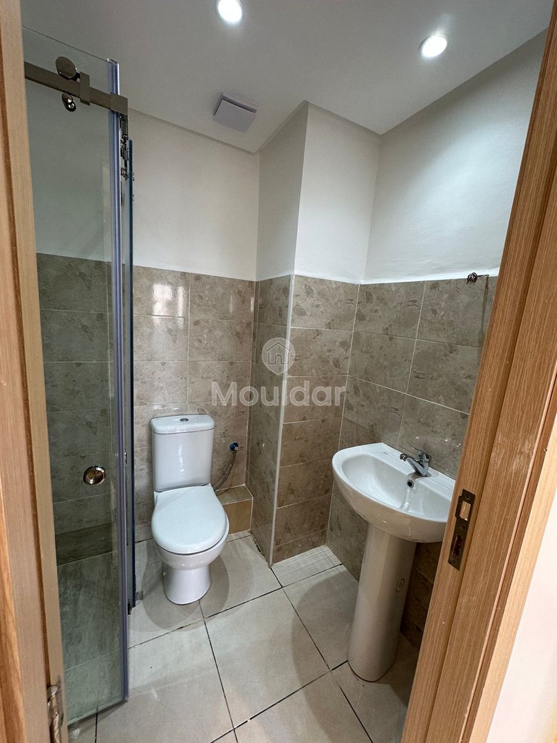 Casablanca, Hay Mohammadi'de Kiralık Şirin Bir Daire - Photo 9