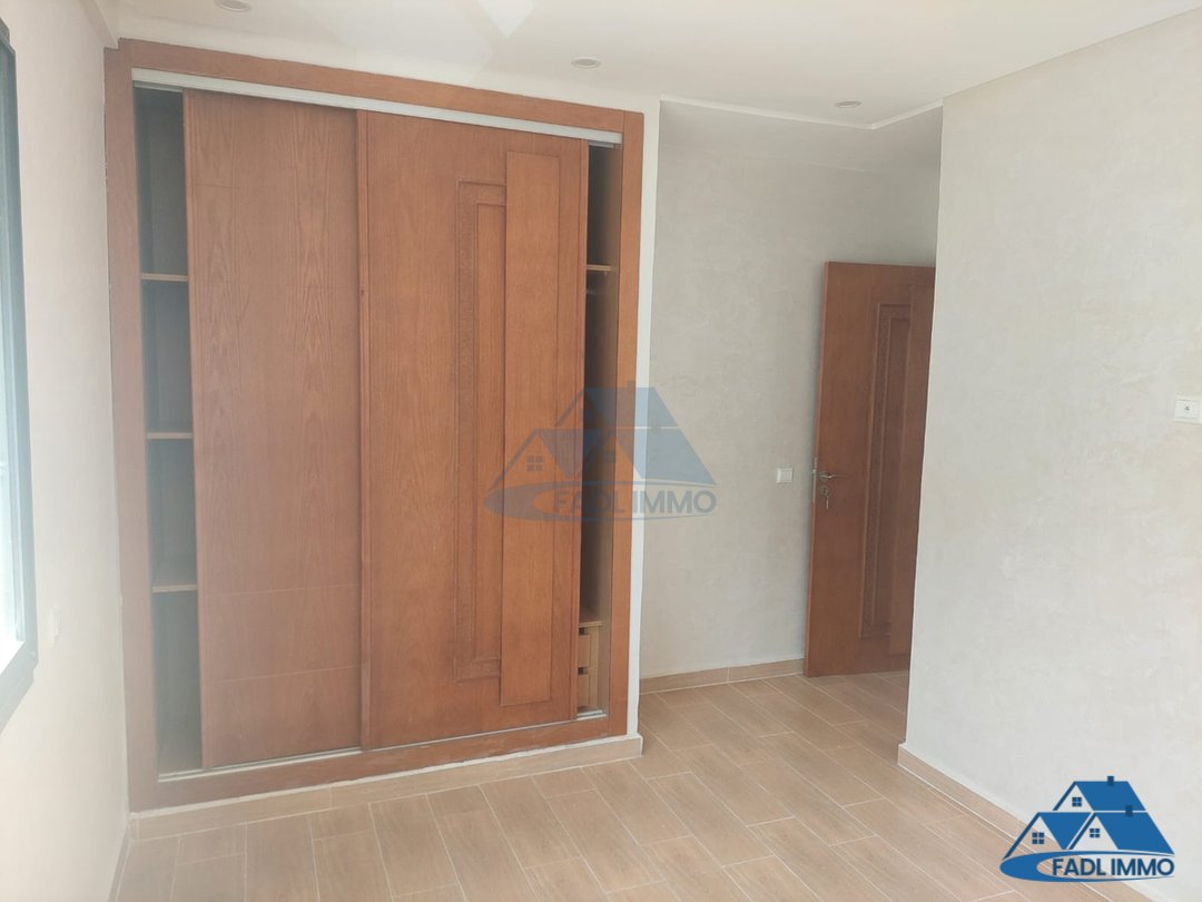 Alquilar Apartamento Fachada en el Centro de la Ciudad de Kénitra - Photo 4