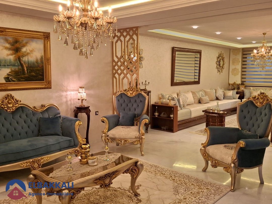 فيلا فسيحة فاخرة للإيجار - Photo 2