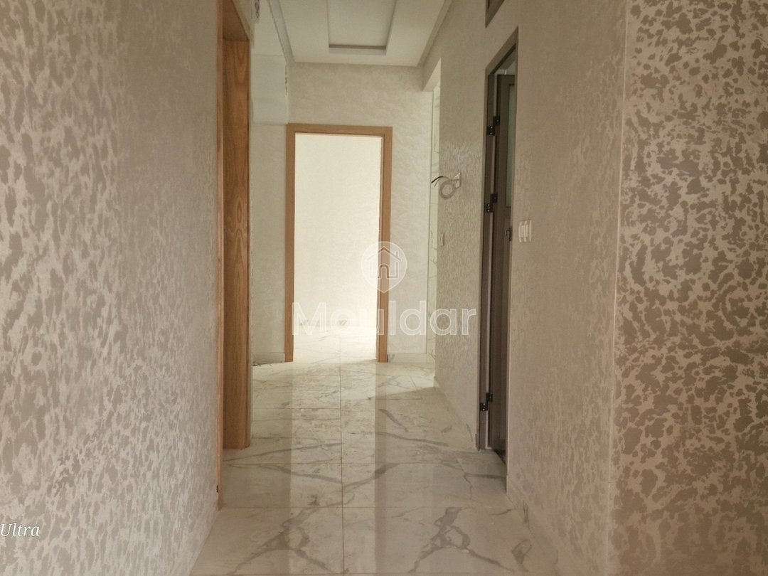 Spacious Apartment for Sale in Ksar el-Kebir - 94m² - Photo 4