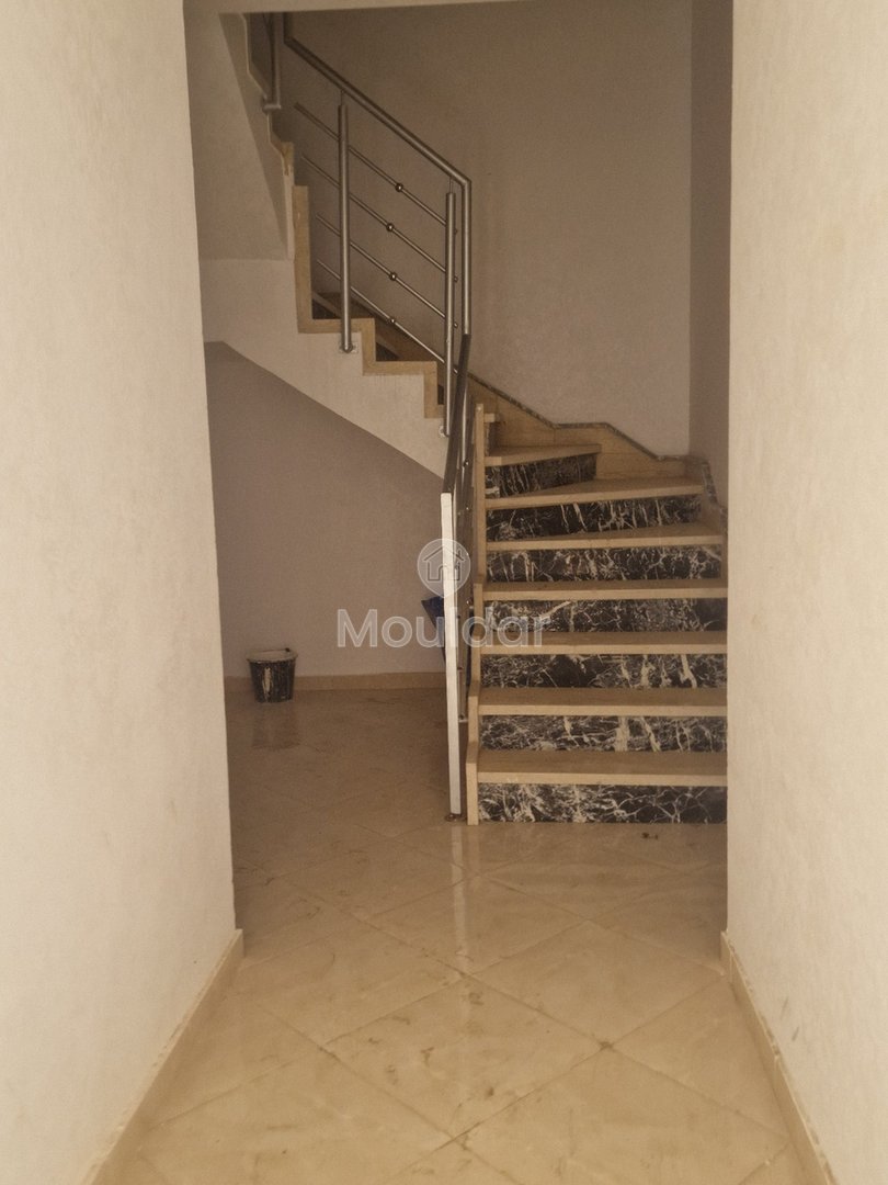 Spacious Apartment for Sale in Ksar el-Kebir - 94m² - Photo 8
