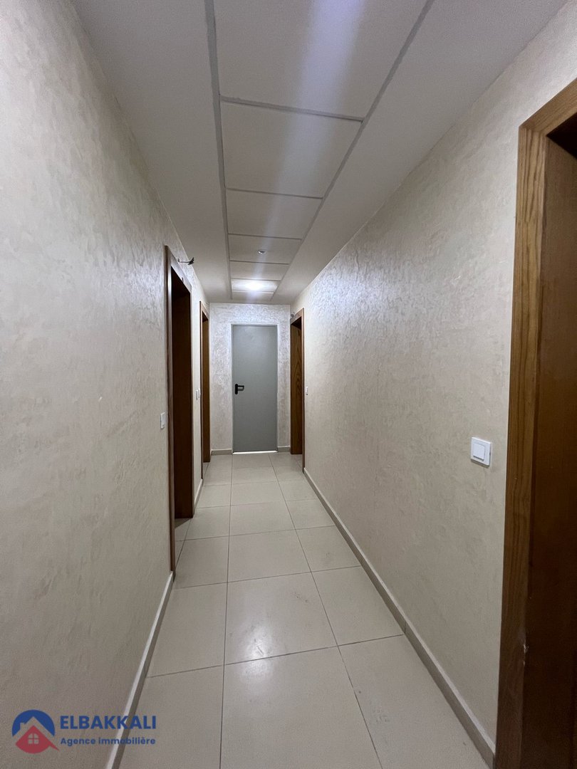 مكتب للإيجار للمهنة الطبية! - Photo 5