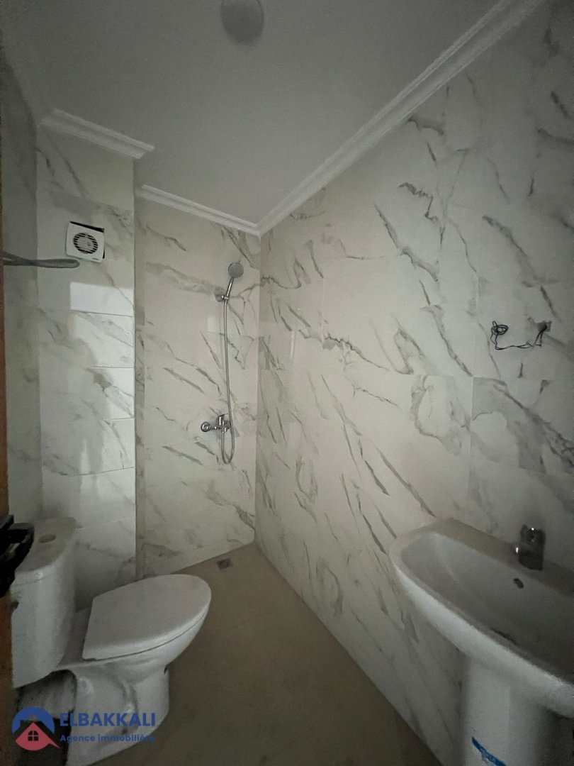 مكتب للإيجار للمهنة الطبية! - Photo 11