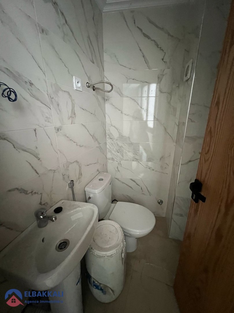 مكتب للإيجار للمهنة الطبية! - Photo 10