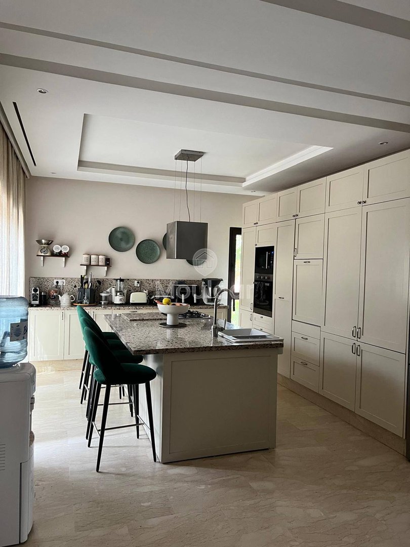 Vila de Luxo à Venda em Marrakech - 5 Quartos Espaçosos - Photo 16