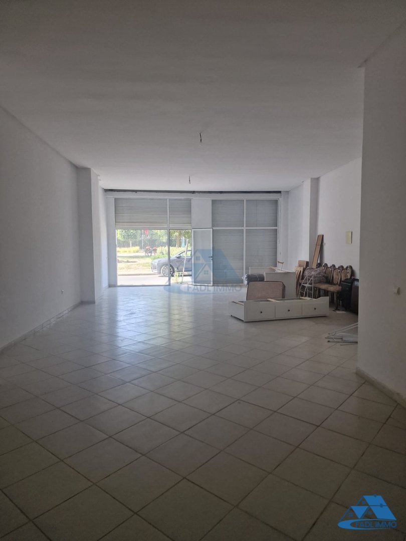 SALE OF COMMERCIAL PROPERTY ON MEHDIA ROAD KENITRA - Photo 1