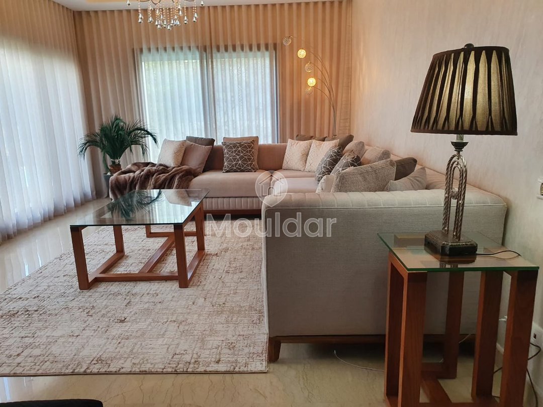 Villa à vendre à Dar Bouazza : Espace et Élégance - Photo 1