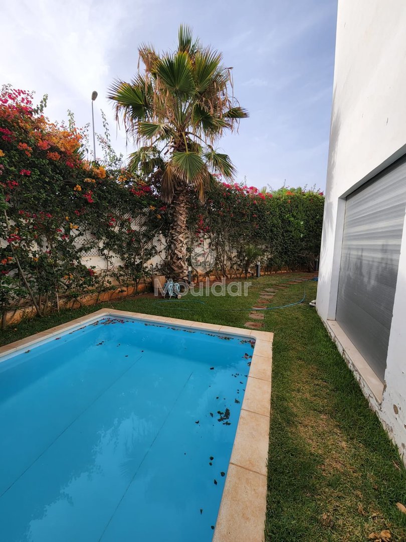 Villa à vendre à Dar Bouazza : Espace et Élégance - Photo 11