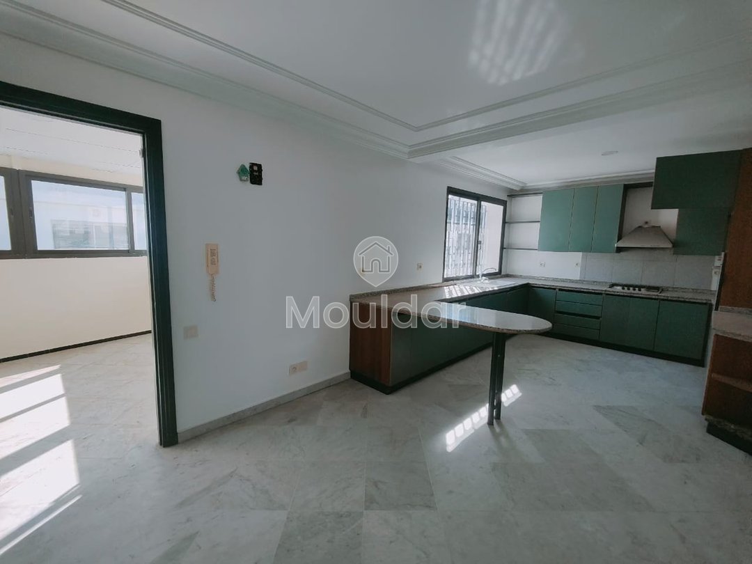 Spacious Apartment for Sale in Casablanca - 3 Bedrooms, 190m² - Photo 14