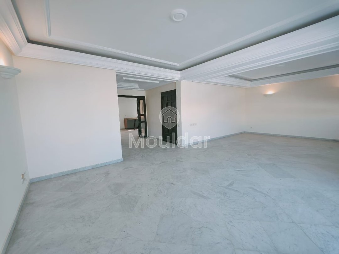Spacious Apartment for Sale in Casablanca - 3 Bedrooms, 190m² - Photo 4