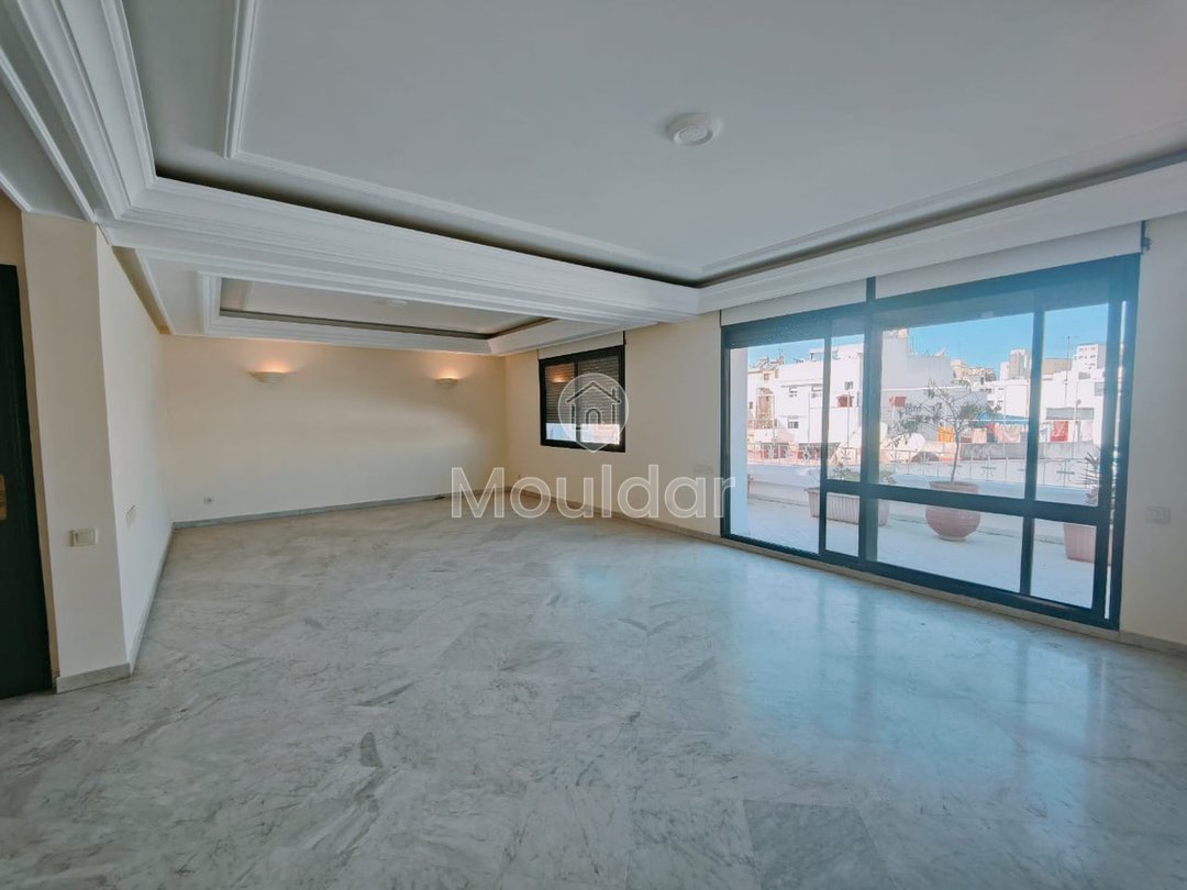 Spacious Apartment for Sale in Casablanca - 3 Bedrooms, 190m² - Photo 1