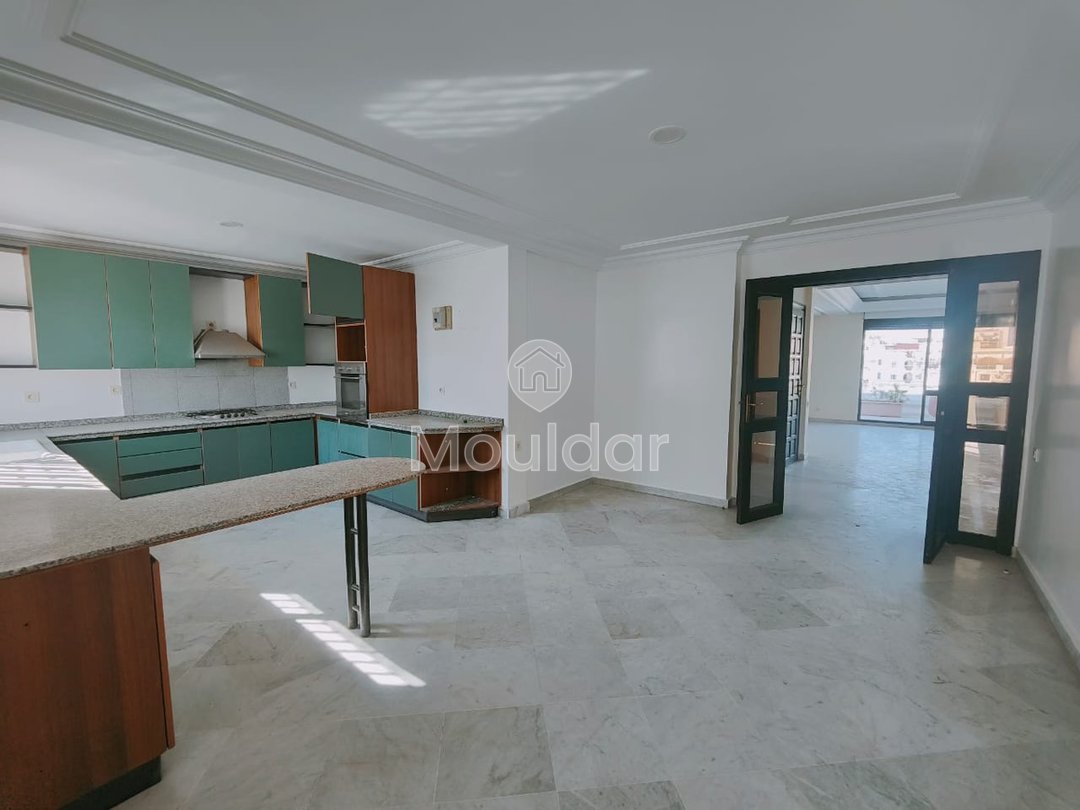 Spacious Apartment for Sale in Casablanca - 3 Bedrooms, 190m² - Photo 13
