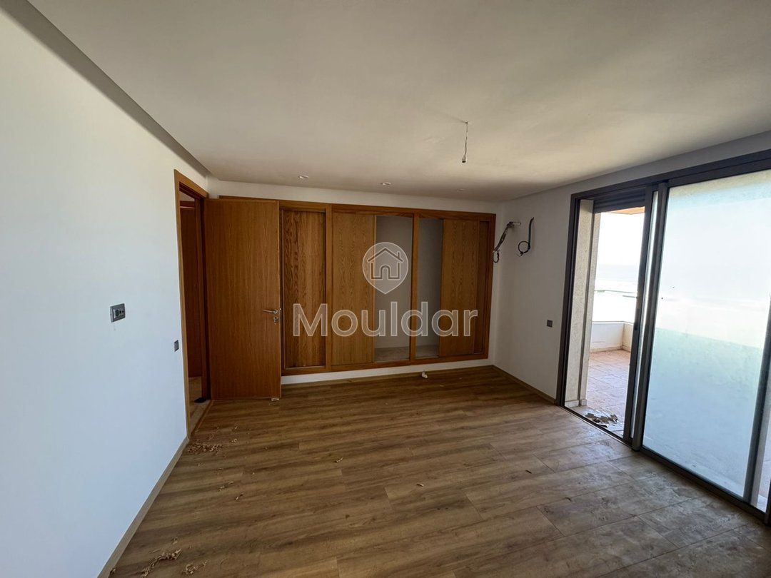Villa Spacieuse à Dar Bouazza : 4 Chambres à Vendre - Photo 2