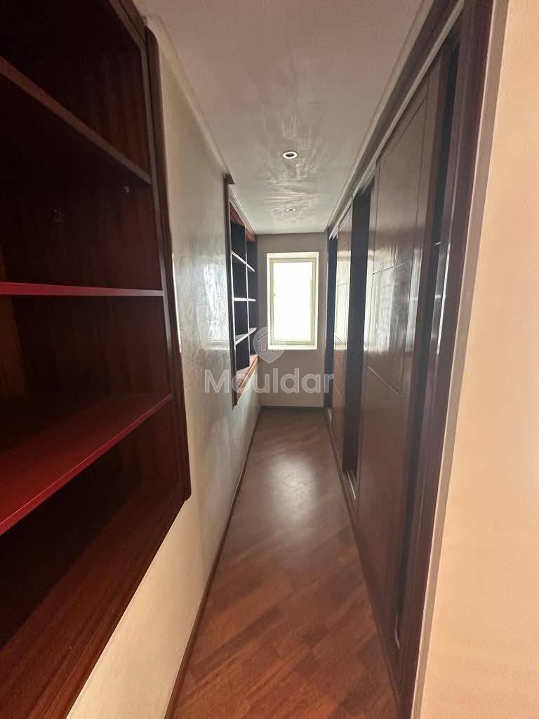 شقة ساحرة للإيجار في الدار البيضاء - 4 غرف نوم - Photo 10