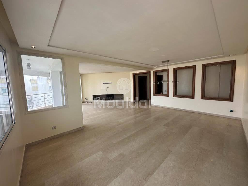 شقة ساحرة للإيجار في الدار البيضاء - 4 غرف نوم - Photo 2