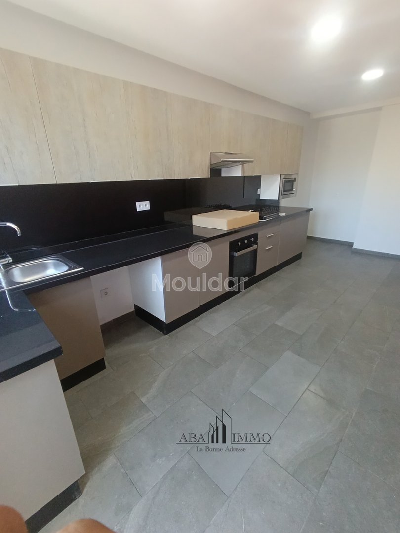 Louez un appartement spacieux de 3 chambres à Casablanca - Photo 11