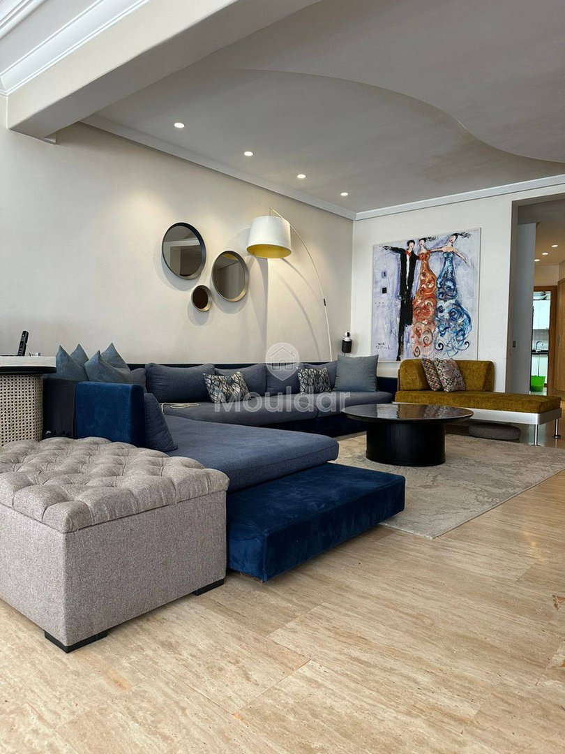 Chic 3-Bedroom Apartment for Sale in the Golden Triangle, Casablanca - Photo 3