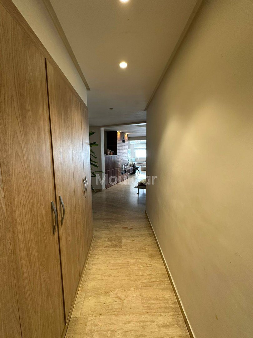 Chic 3-Bedroom Apartment for Sale in the Golden Triangle, Casablanca - Photo 12