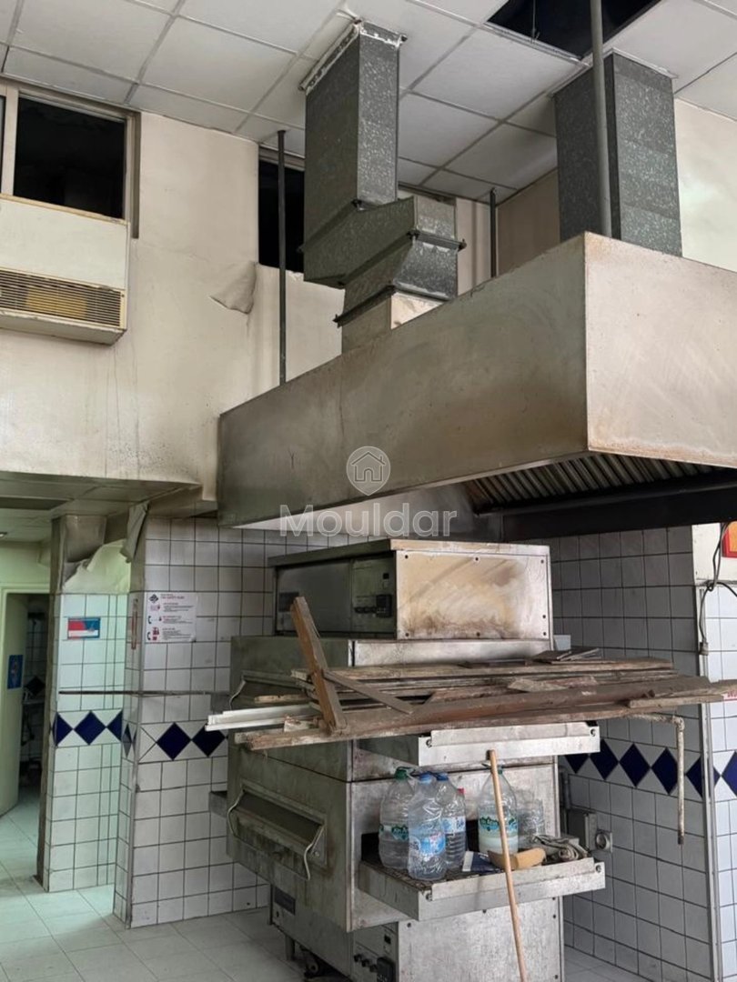 متجر للبيع يقع على بوليفارد مسيرة - Photo 2